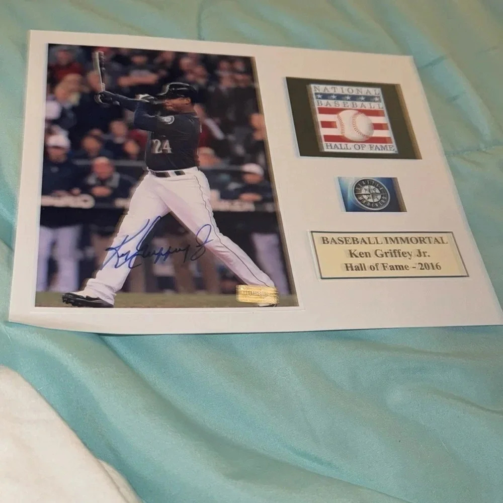 Ken Griffey Jr. autographed photo Seattle mariners